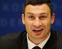 Сегодняшние события на Крещатике являются деструктивом - В.Кличко