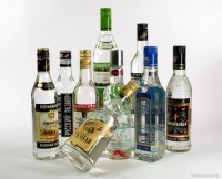 Цену на водку снизят впервые в новейшей истории