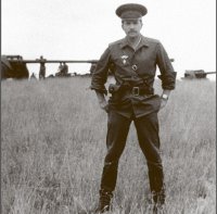 Офицерам СА, военнослужащим Украины и РФ