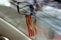 Водитель автобуса отказывается возить жену «героя АТО»: требует снять Георгиевскую ленточку