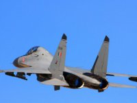 Министр обороны Индии назвал истребитель Су-30МКИ альтернативой Rafale.