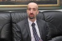 Боснийский министр уволился из-за несогласия с поставками оружия Украине