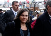 Нуланд предложила НАТО развернуть командные пункты «на линии фронта» с РФ