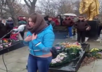 Дочь призывника мочит Порошенко