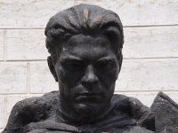 "Наши мёртвые нас не оставят в беде, наши мёртвые - как часовые..."