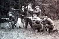 Выстрел в спину