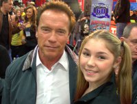 Российская чемпионка передала Шварценеггеру письма от детей Новороссии