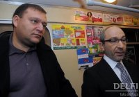 Они против, чтоб станцию метро "Советская армия" преименовать в "Небесная сотня".