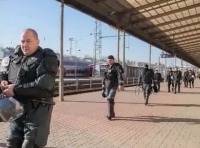 В Литве из-за «вежливых людей» перекрыли вокзалы