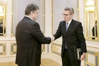 Коломойского рвать на части! Посол Пайет дал совет Порошенко