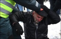 Массовая драка в Подмосковье — беженцы с Донбасса и таджики против гостей с западенщины