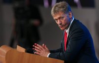 Песков: в Кремле оценили шутку о "Мистрале", но контракты нужно исполнять