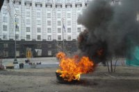 В Киеве запахло горелыми покрышками