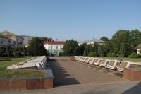 На Галичине валят памятники советским солдатам