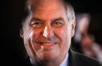 Земан приедет на Парад за свой счет