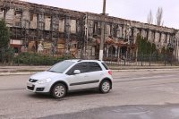 Луганск учится жить без Киева