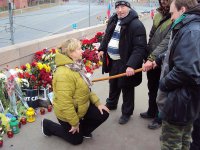 "Рыцарь моста" - священный титул либерального общества в России...