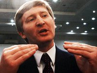 Ахметова рвут на части