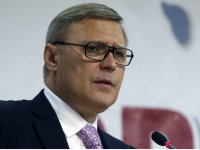 Бейте, бейте их палками!