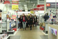 Ролик с исполнением «Смуглянки» в торговом центре собрал миллион просмотров