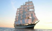 В Севастопольский порт зашел четырехмачтовый барк «Крузенштерн»