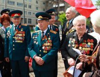 Правый сектор запугивает ветеранов