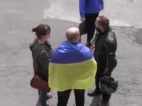 Жители Словакии, скандируя «Россия!», прогнали проукраинского активиста