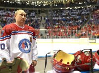 Хоккейный матч в Сочи превратился в гимн игроку Путину