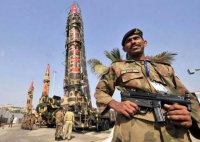 Саудовская Аравия решила купить атомную бомбу у Пакистана, — The Sunday Times