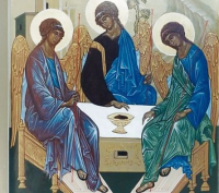 Всех хороших людей с ПРАЗДНИКОМ ТРОИЦЫ!