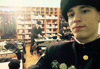 "Учителем фашизма" маленькой девочки оказался ее брат-фашист