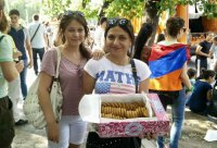 Армения: есть иммунитет или придется есть печеньки?