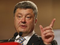Порошенко пообещал без охраны приехать в места нелегальной добычи янтаря