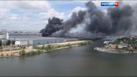 Горящий завод ЗиЛ может обрушиться