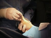 В Британии грузинский мигрант с поддельными документами врача вылечил 3000 пациентов