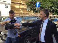 Россия должна знать в лицо своих Хероев. Размышления у непарадного подъезда