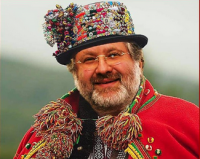 Политика Украины под давлением, а у Бени Коломойского много денег…