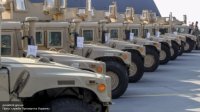 США подливают масло в огонь войны: Киев получил БТР Saxon и Hammer