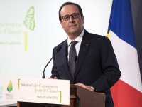 Олланд заявил, что вопрос с поставками России вертолетоносцев Mistral решится в "ближайшие недели"