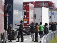 Туннель под Ла-Маншем пережил крупнейшую атаку мигрантов