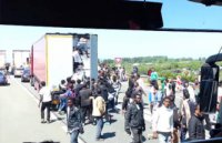 Нелегалы штурмуют Ла-Манш