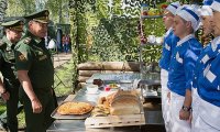Международные Армейские игры 2015: война войной, а обед - по расписанию