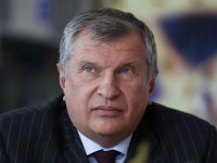 Сечин написал письмо Путину, в котором предсказал дефицит бензина в стране