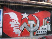 Ленин шагает по миру...