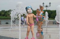 Кличко искупался в фонтане, чтобы проверить, как он работает