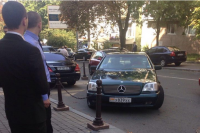 По Киеву ездит сепаратистский автомобиль. Замгенпрокурора Украины просит очевидцев звонить лично ему