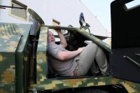 На Житомирском бронетанковом заводе создали БТР для карликов