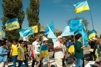 Татары требуют у Порошенко денег, угрожая закончить блокаду Крыма