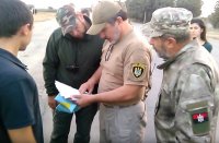 «Правый сектор» остановил на границе с Крымом грузовик с бронированным стеклом «для украинских пограничников»