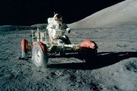 НАСА опубликовало высококачественные снимки высадки на Луну